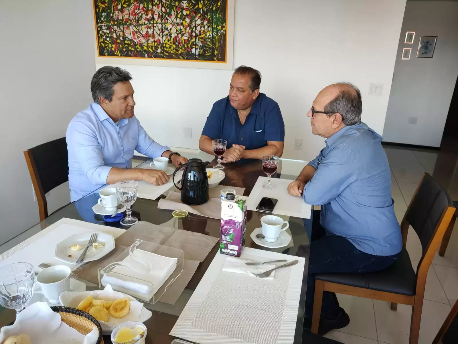 Com Eduardo Gomes, Dimas e Damaso discutem chapa conjunta