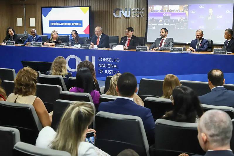 Tocantins recebe troféu do Prêmio Prioridade Absoluta em 2023