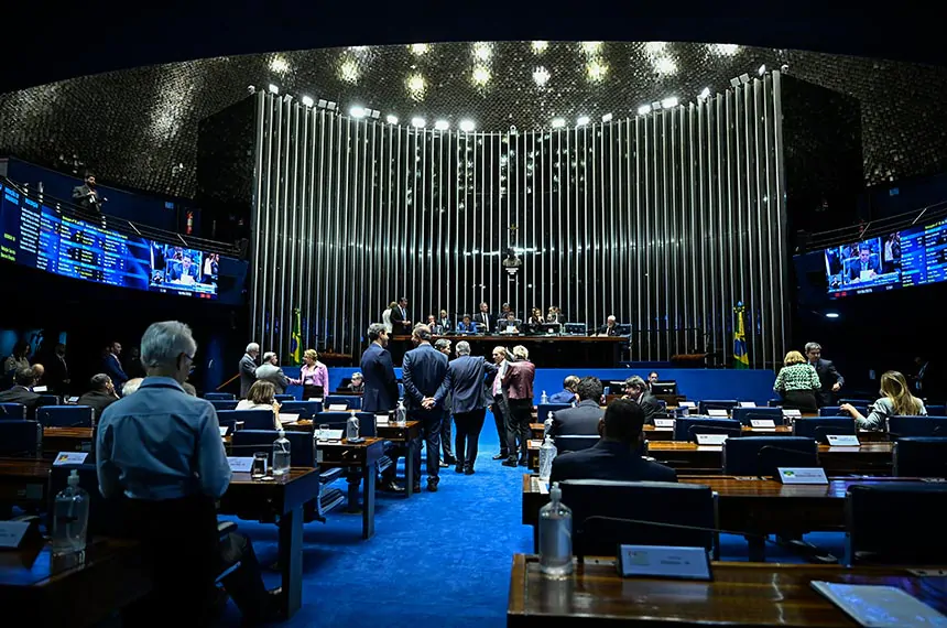 Senado aprova fim de atenuante de idade para penas de estupradores — Senado Notícias